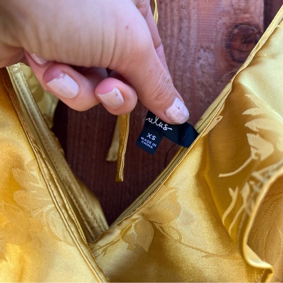 Golden Yellow Satin Floral Jacquard Faux-Wrap Midi Dress 🌿 - Picture 9 of 10